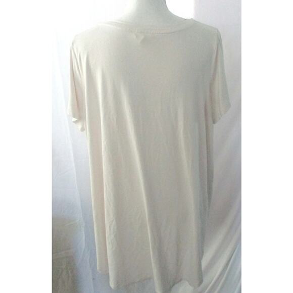 Cupio Women's Plus White Short Sleeve Stretch V-neck Tee Shirt Size 1X - Picture 5 of 9